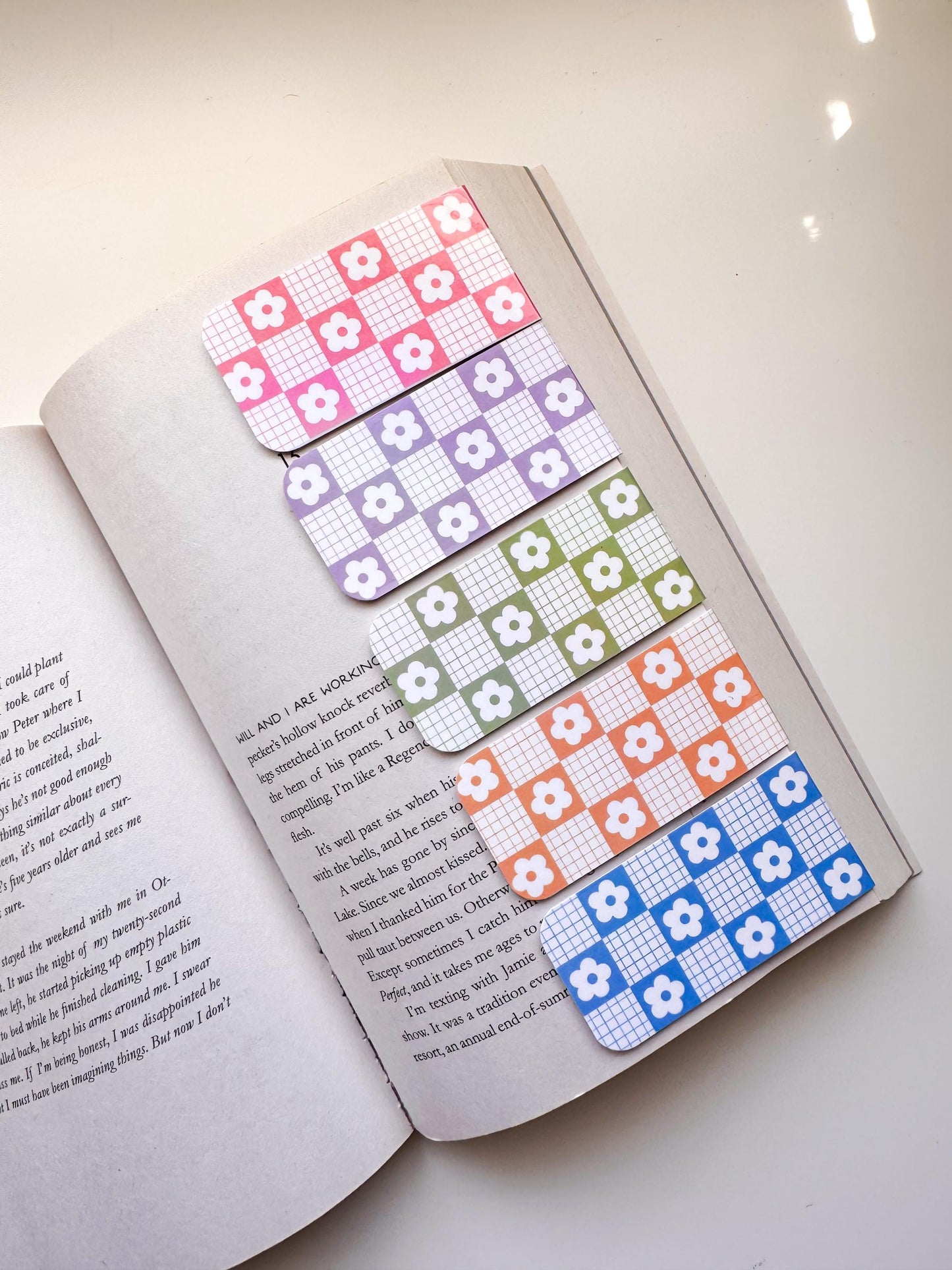 Plaid Daisy Magnetic Bookmarks