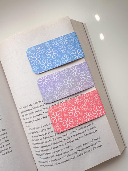 Holographic Floral Daisy Magnetic Bookmark